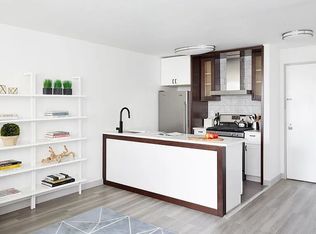 10-40 River Rd #3L40, New York, NY 10044
