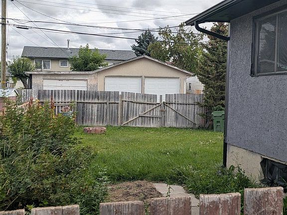 5th image of 924 W 60th St SE