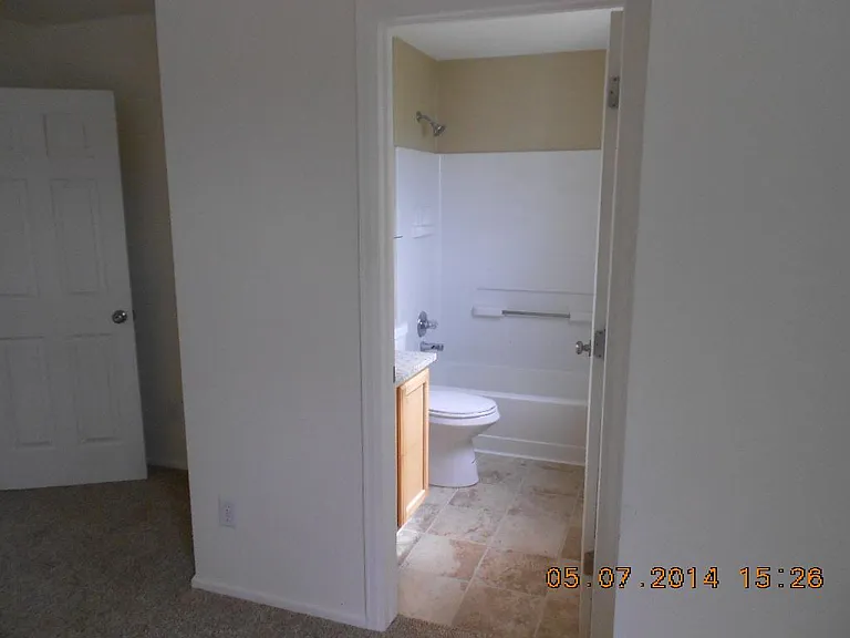 4205 W Kenyon Ave — Photo 8