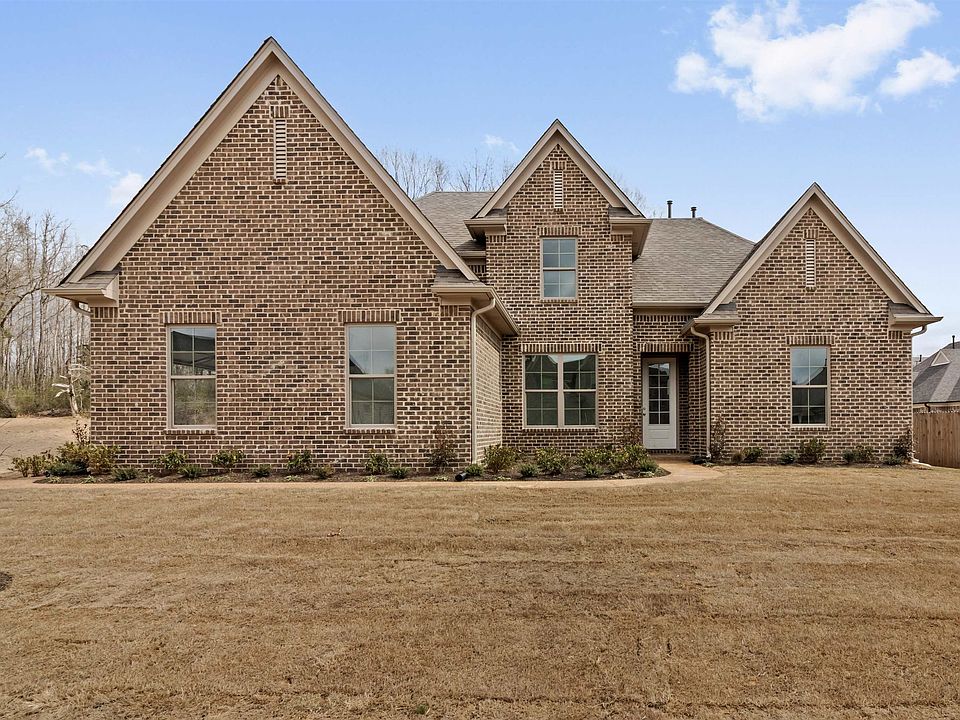 1st image of 30 Betsy Valley Dr