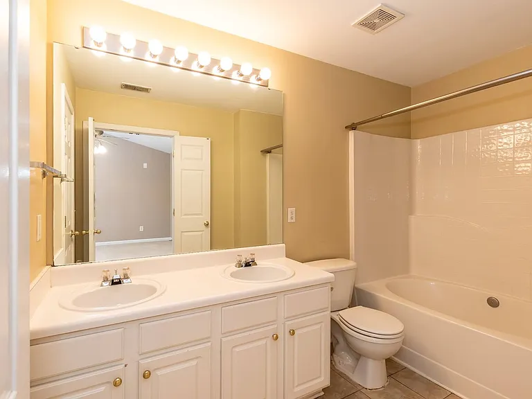 4254 Vienna Crest Dr — Photo 22