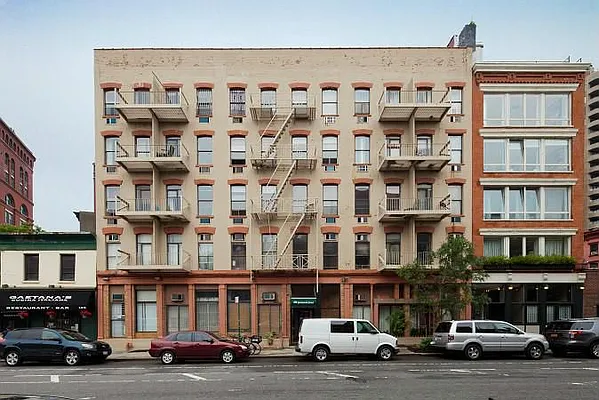 Rented by Hakimian Management | media 7