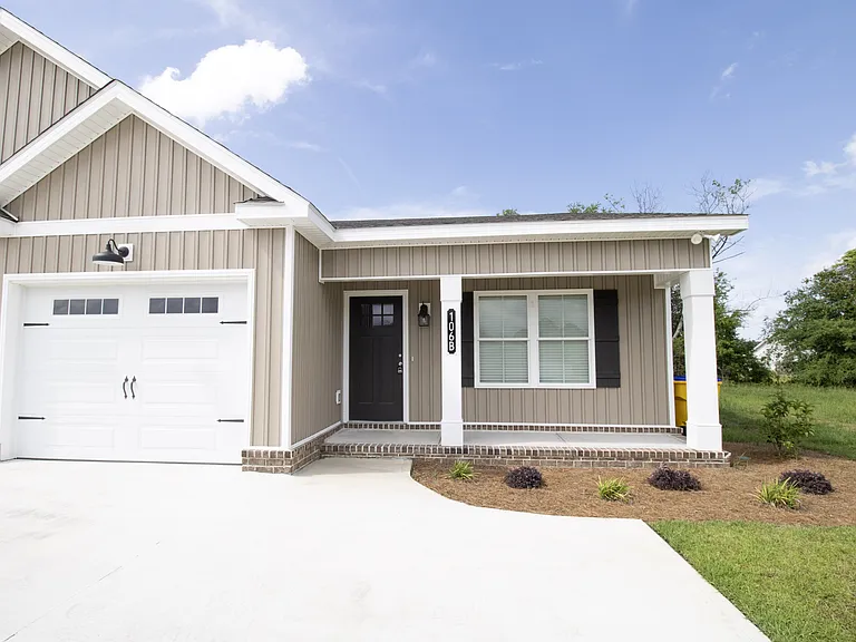 106 Woodsedge Dr #B — Photo 1