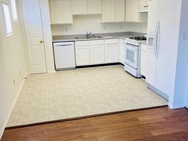 733 Hill St #3 — Photo 4