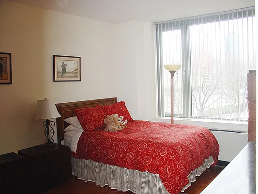 Sold by Sotheby's International Realty | media 39