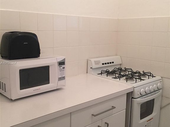 5th image of 1200 Pennsylvania Ave APT 2