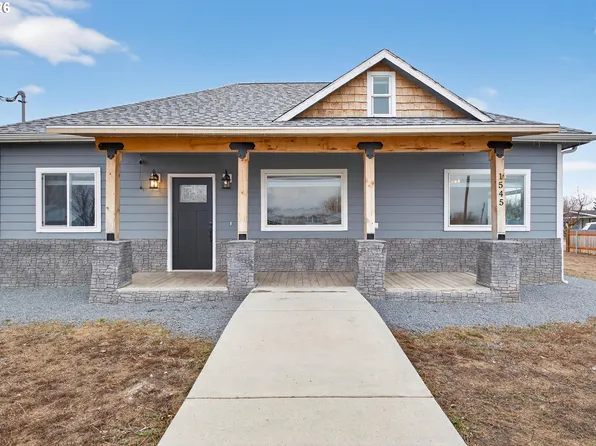 1545 3rd St, Haines, OR 97833