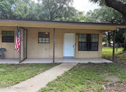 111 N Island View Ave Photo 1