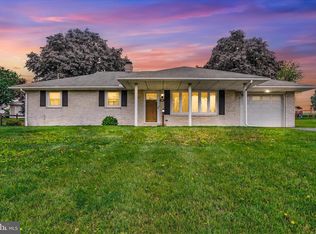 144 Ridgeview Rd, Seven Valleys, PA 17360