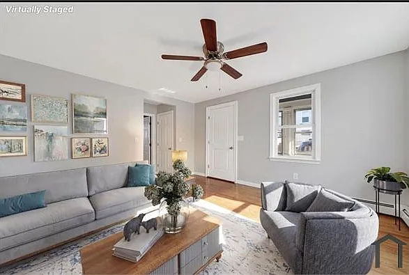 165 Grant St — Photo 3