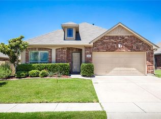 8221 Courtney Way, Watauga, TX 76148