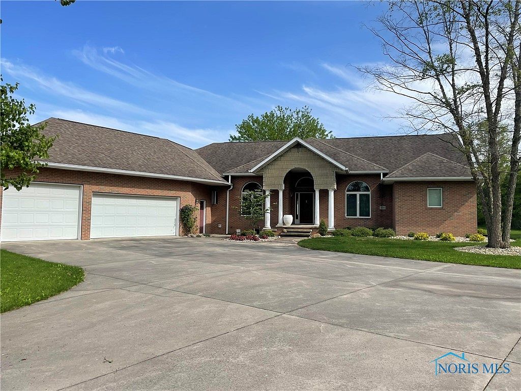 1407 Brookside Dr, Fostoria, OH 44830 Zillow