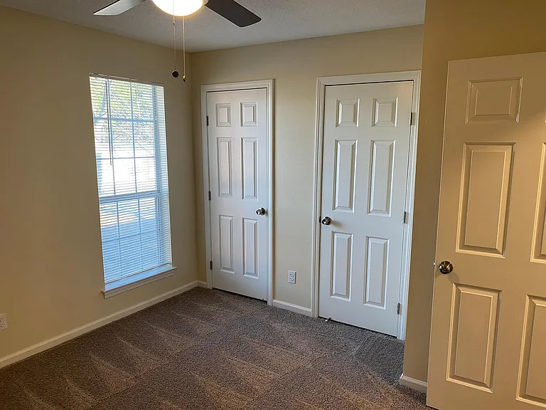 2750 W Pershing Blvd #203 — Photo 8