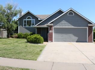 6216 Quail Ridge St, Wichita, KS 67220