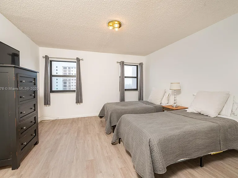 1201 S Ocean Dr #1911N — Photo 13