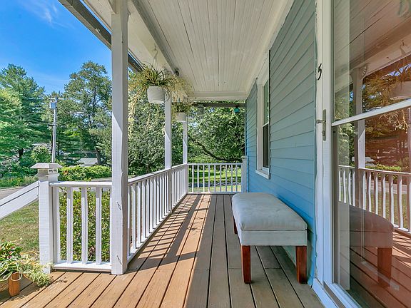 5 Conklin Avenue