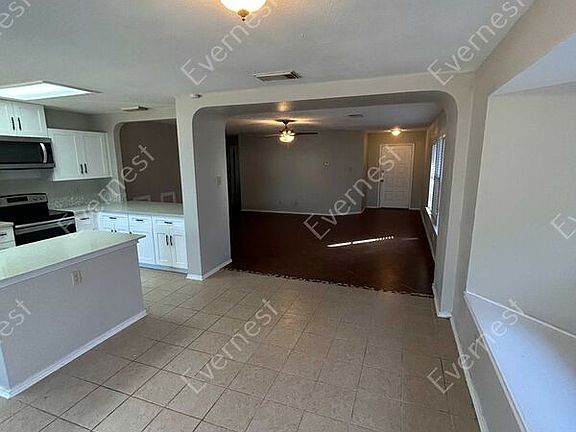 4th image of 8130 Cheryl Meadow Dr