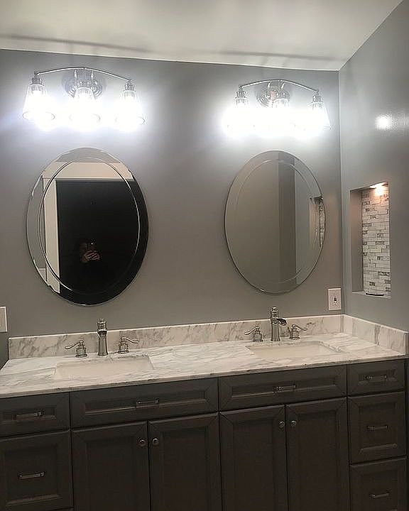2nd image of 2423 Wine Country Ave