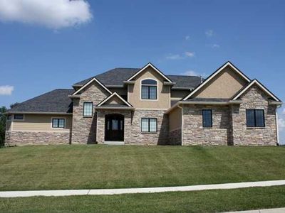 4915 160th St, Urbandale, IA, 50323