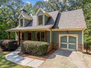3214 Country Ln, Gainesville, GA 30506