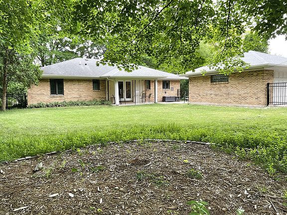 4th image of 252 Hodenpyl Dr SE