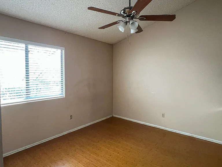 25689 Moonseed St — Photo 10