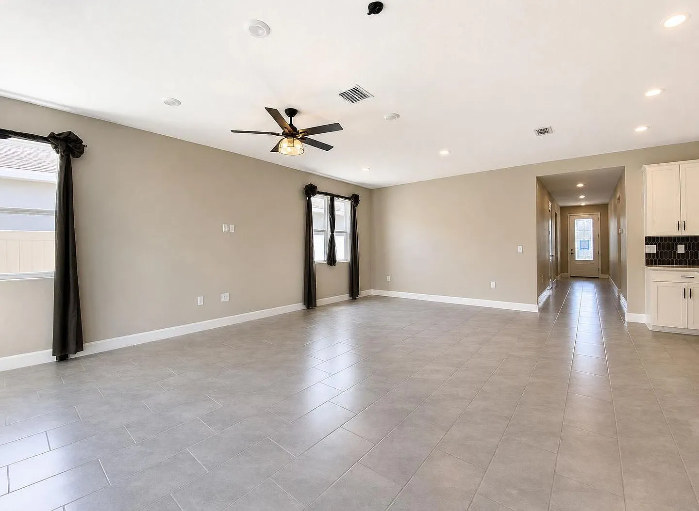 4/3 Home for Rent in S. Lakeland, NOW available! — Photo 3
