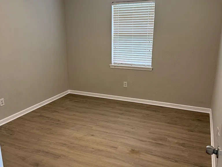 9813 S Country Club Dr — Photo 10