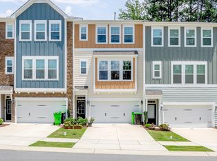 2817 Macbeth Ln, Apex, NC 27502