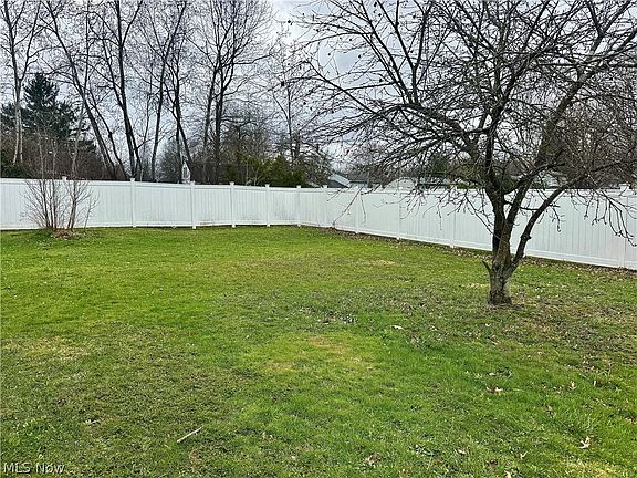 3rd image of 2173 Clearview Dr
