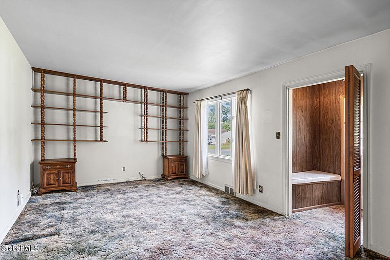 5th image of 141 Polsin Drive