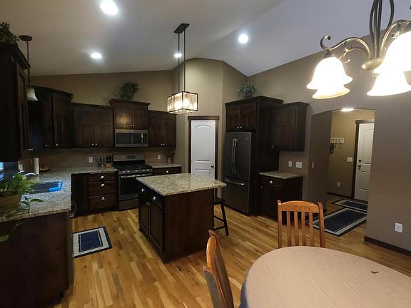 4th image of 4920 235th Ln NE