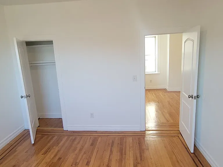 5907 Blvd East — Photo 29