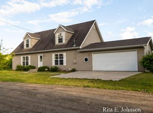 11010 Crooked Lake Rd NE, Rockford, MI 49341