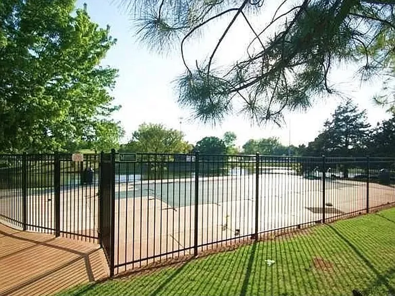 2120 Fair Meadow Dr — Photo 25