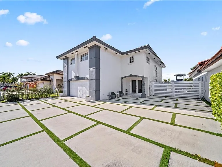 15341 SW 36th St — Photo 6