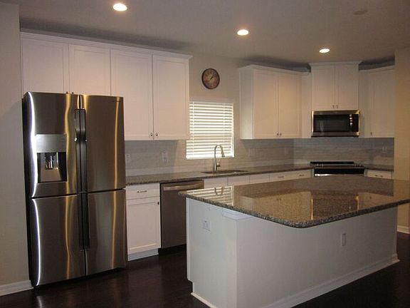 4th image of 19349 Roseate Dr