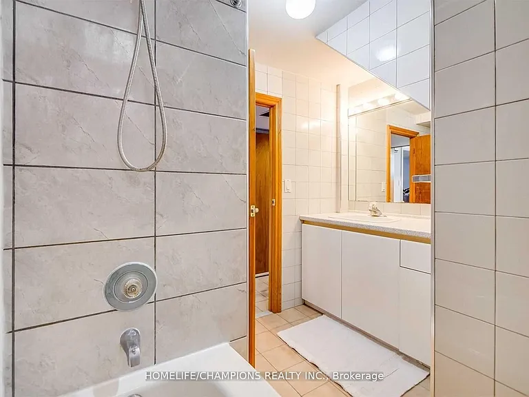 65 Whitburn Cres #2 — Photo 13