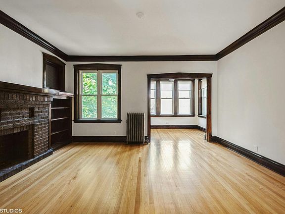 3rd image of 4743 N Maplewood Ave #2