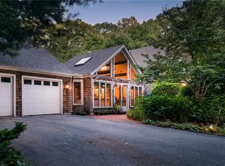 1 Spinney Ln, North Kingstown, RI 02852