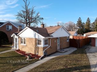 6030 Capulina Ave, Morton Grove, IL 60053