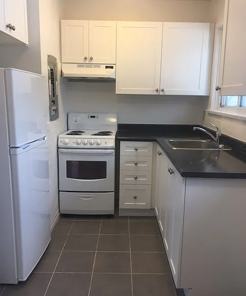 362 Shanty Bay Rd — Photo 2
