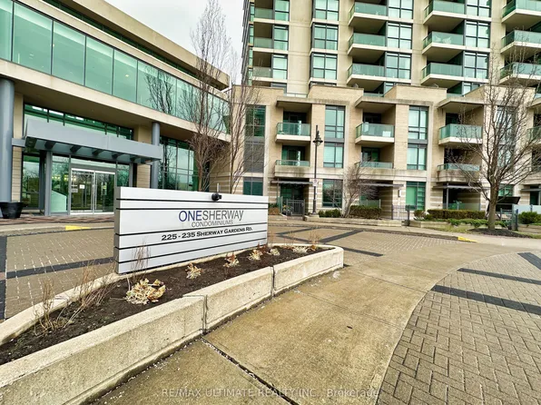 235 Sherway Gardens Rd #2411, Toronto, ON M9C 0A2