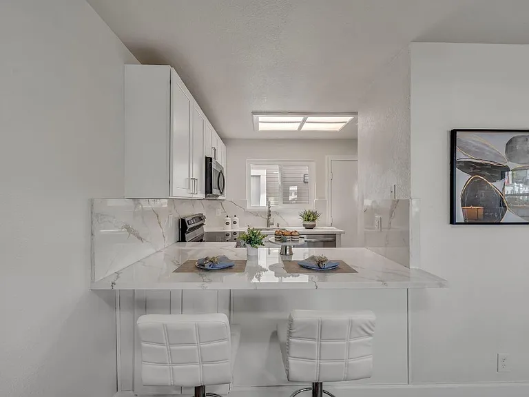 948 Wyandotte Ave #950 — Photo 19