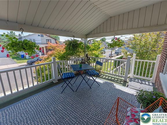 3rd image of 661 North St
