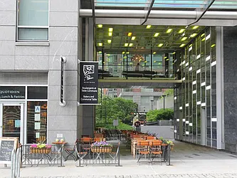 Rented by R New York