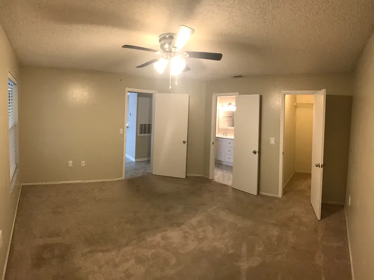 631 Buoy Ln #202 — Photo 3