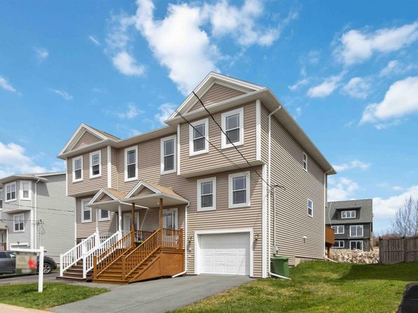 42 Lier Rdg, Halifax, NS B3P 0C7