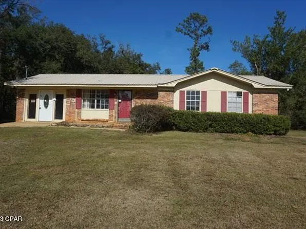 4292 Woodbriar Dr, Marianna, FL 32446