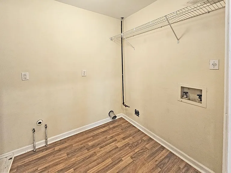1653 Wildwood Rd NE — Photo 49